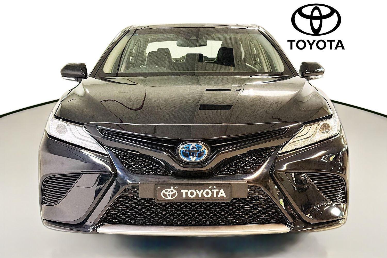 2020 Toyota Camry SL in Black