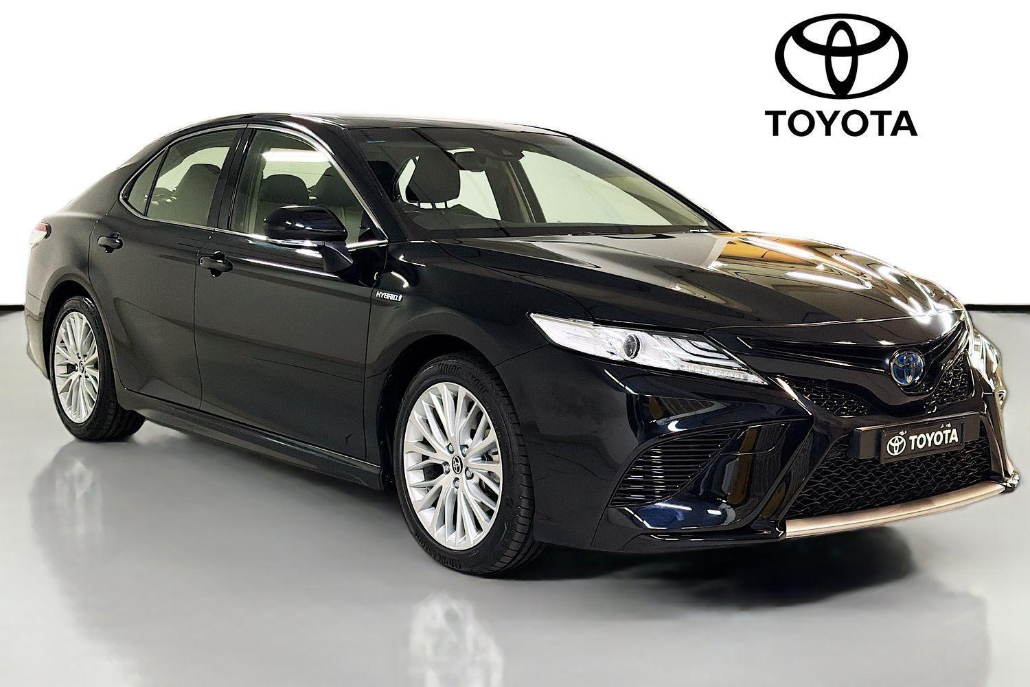 2020 Toyota Camry SL in Black