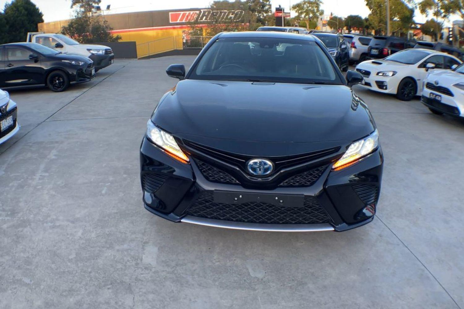 2020 Toyota Camry SL in Black