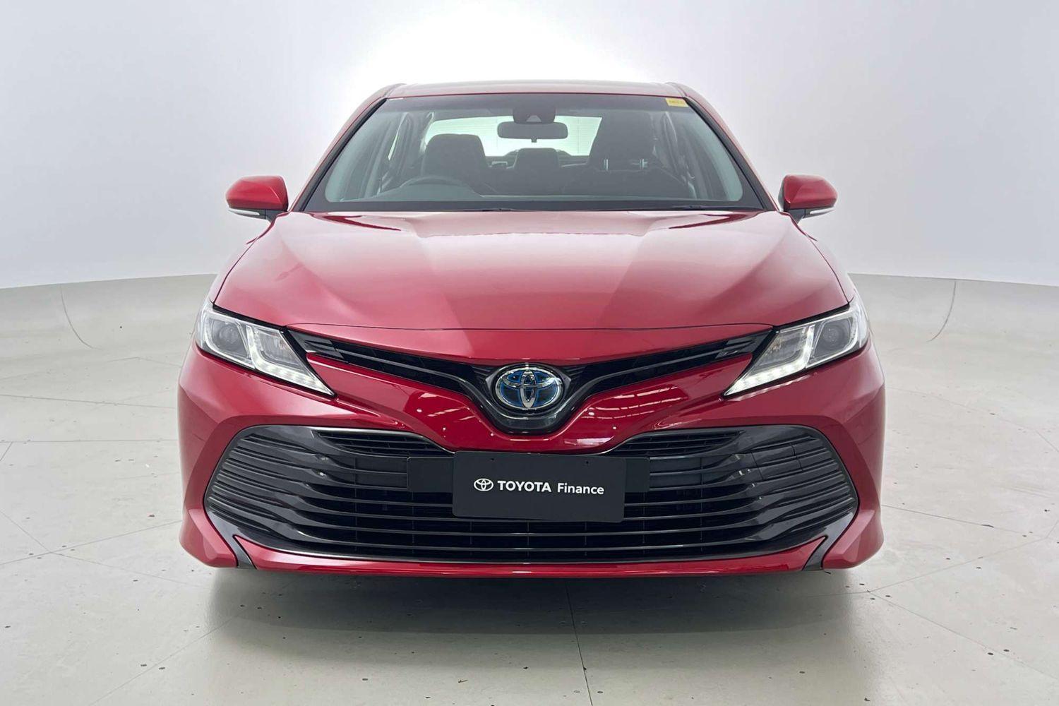 2021 Toyota Camry Ascent in Red