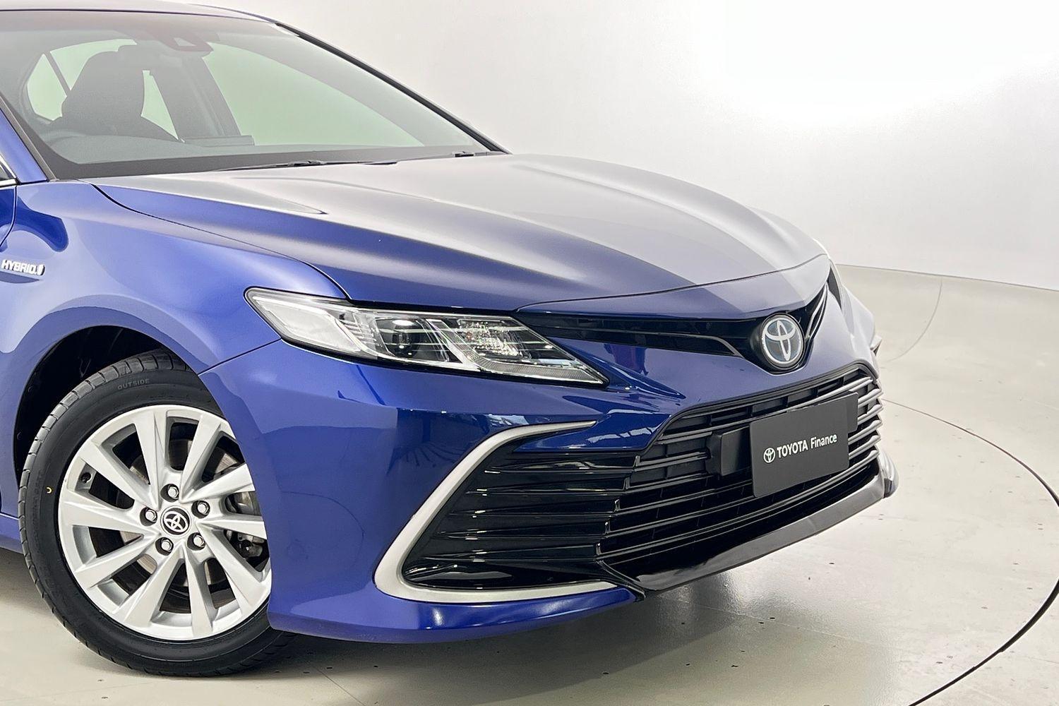 2021 Toyota Camry Ascent in Blue