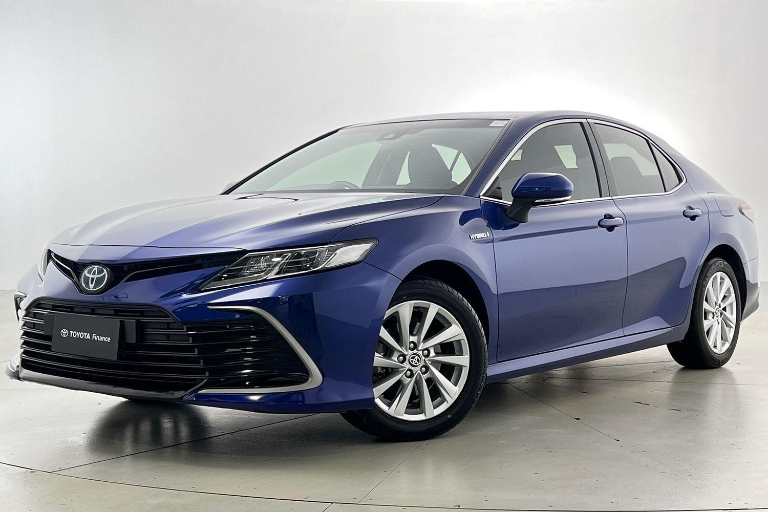 2021 Toyota Camry Ascent in Blue