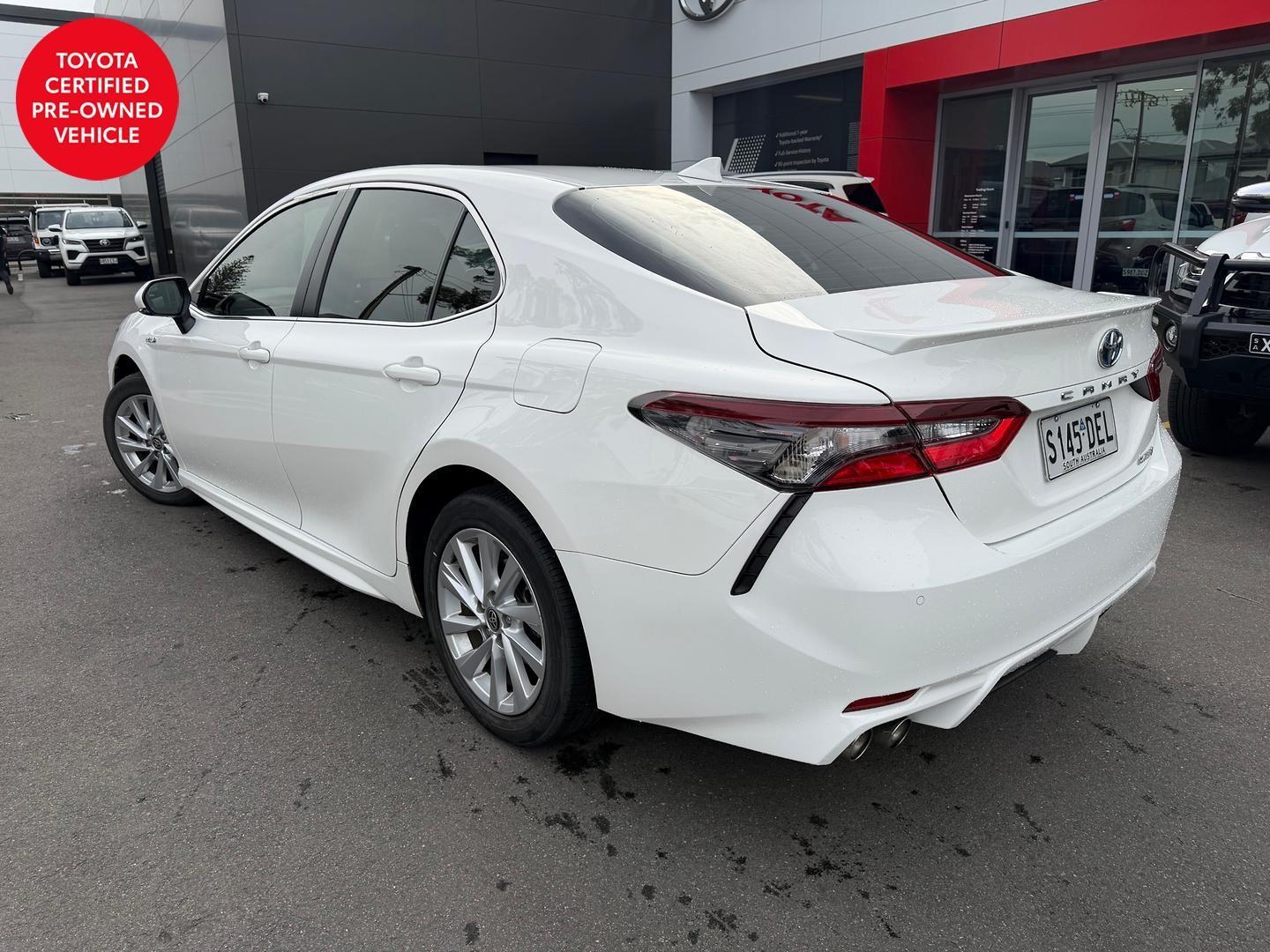 2021 Toyota Camry Ascent Sport in White