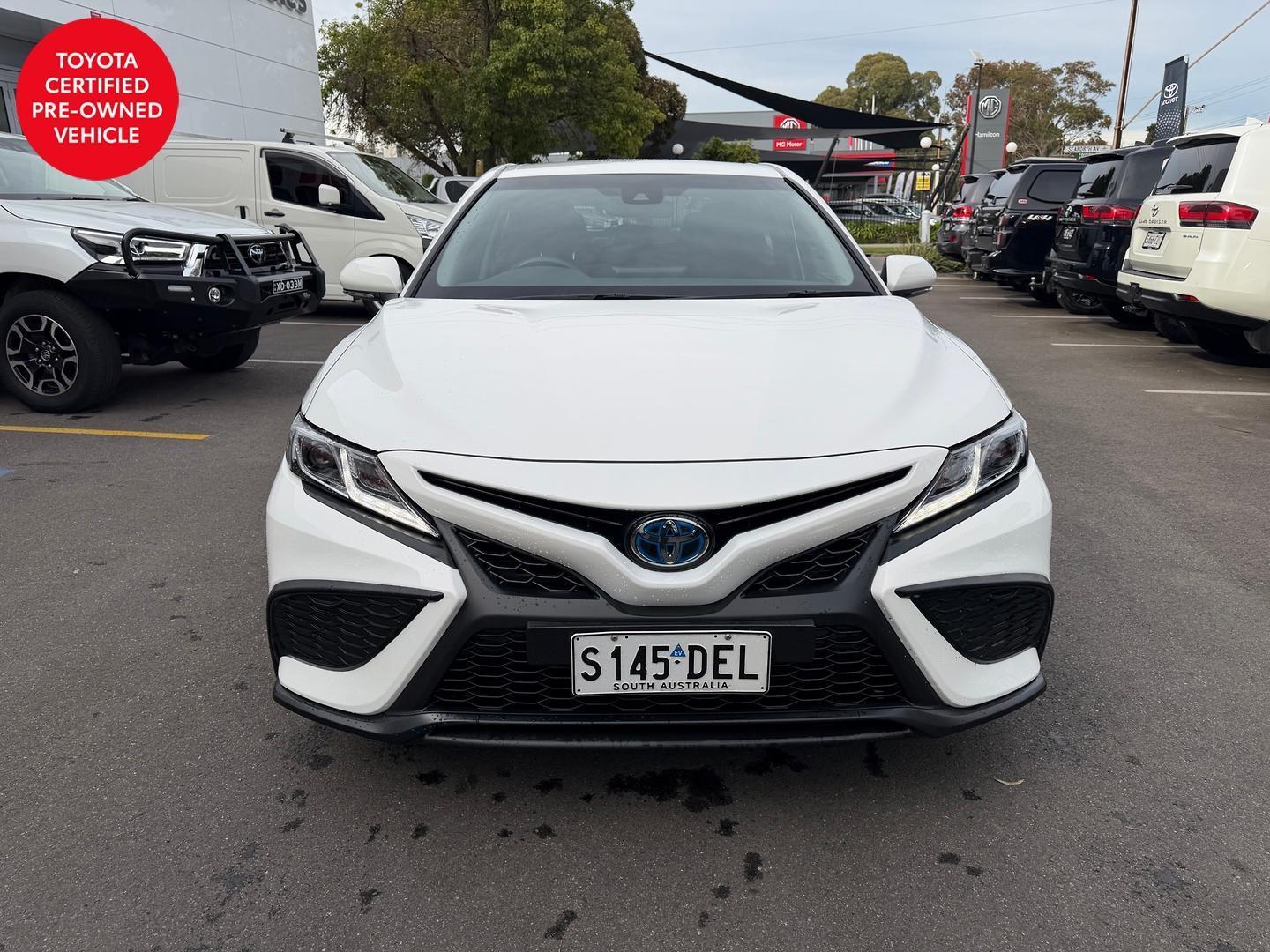 2021 Toyota Camry Ascent Sport in White