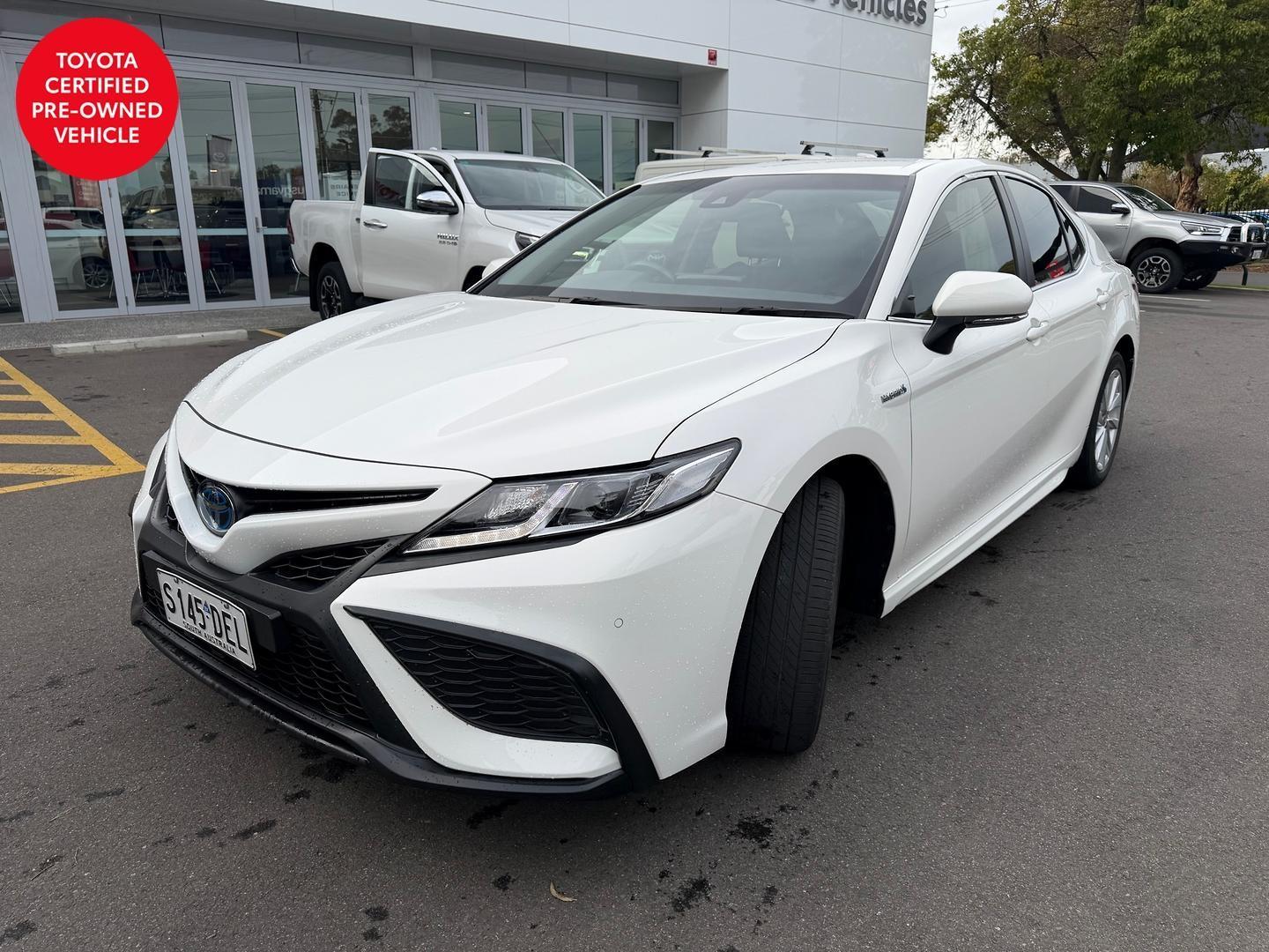 2021 Toyota Camry Ascent Sport in White
