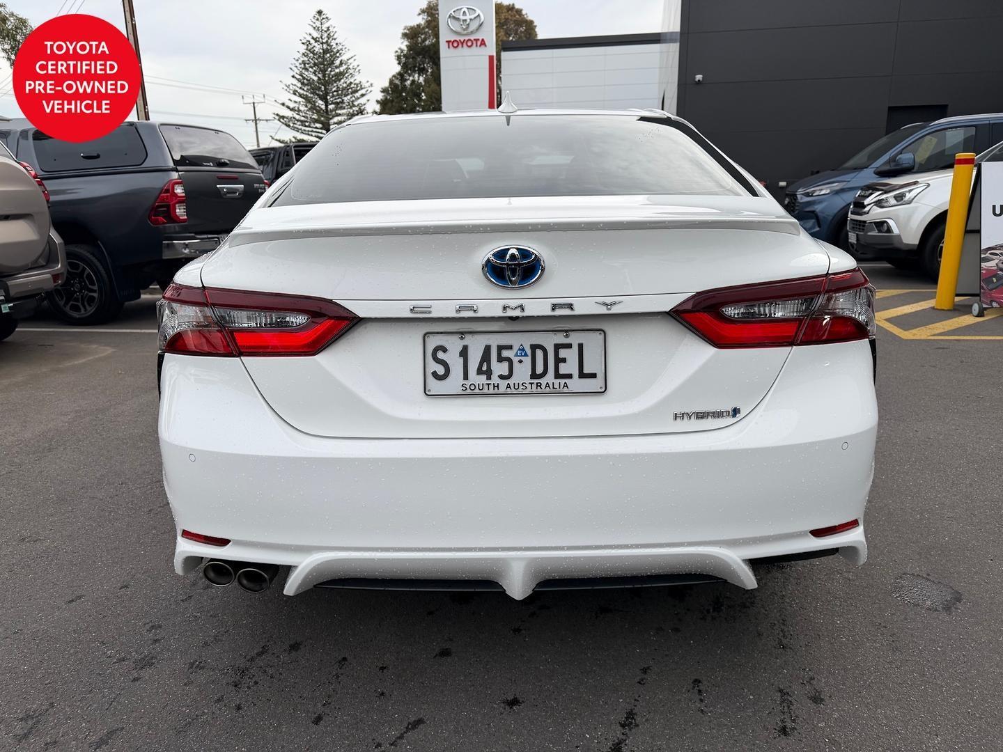 2021 Toyota Camry Ascent Sport in White