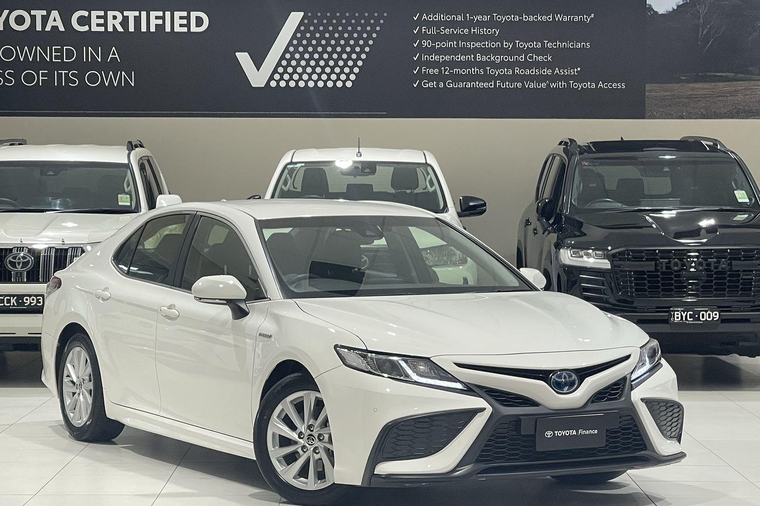2021 Toyota Camry Ascent Sport in White