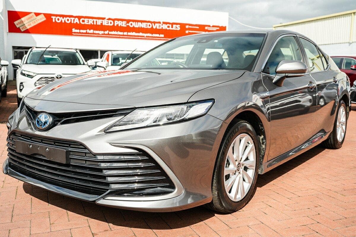 2023 Toyota Camry Ascent in Silver