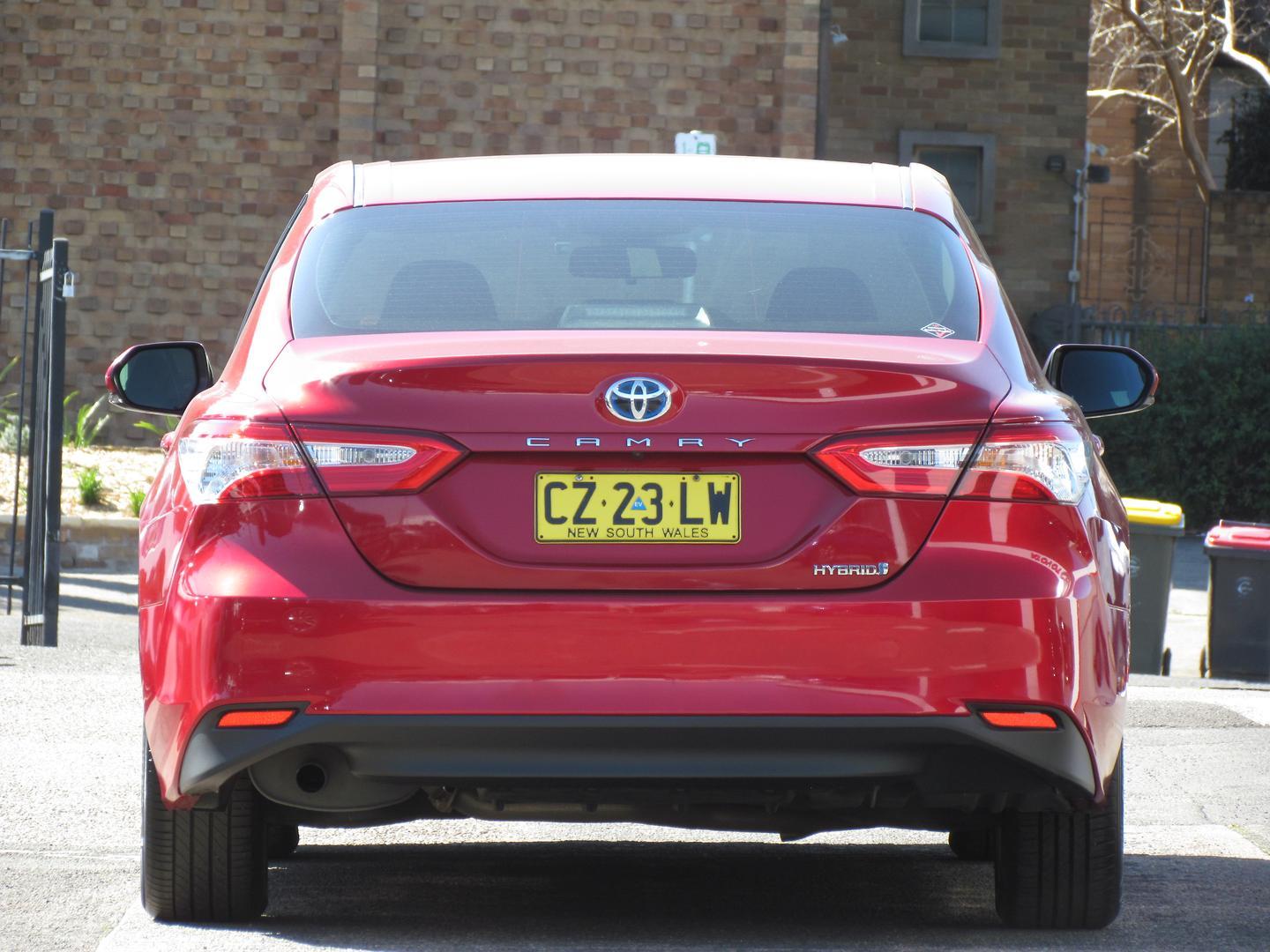 2020 Toyota Camry Ascent in Red