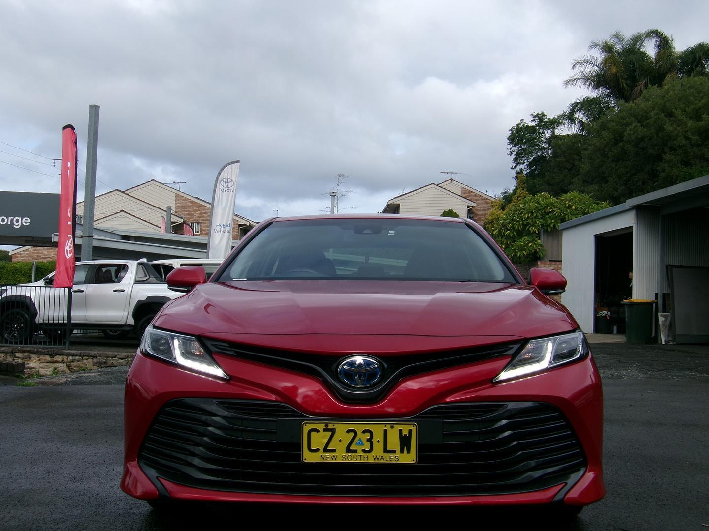 2020 Toyota Camry Ascent in Red