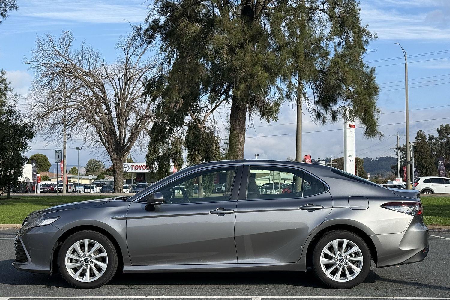 2023 Toyota Camry Ascent in Silver