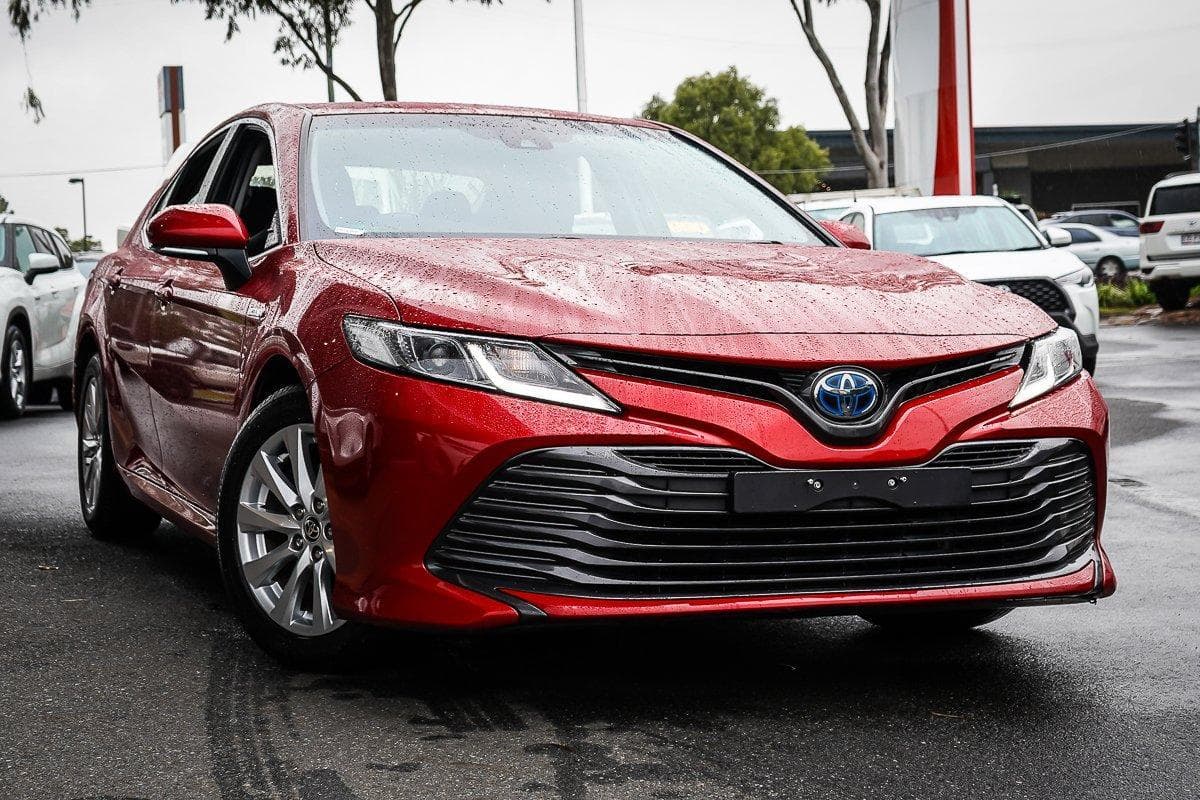 2020 Toyota Camry Ascent in Red