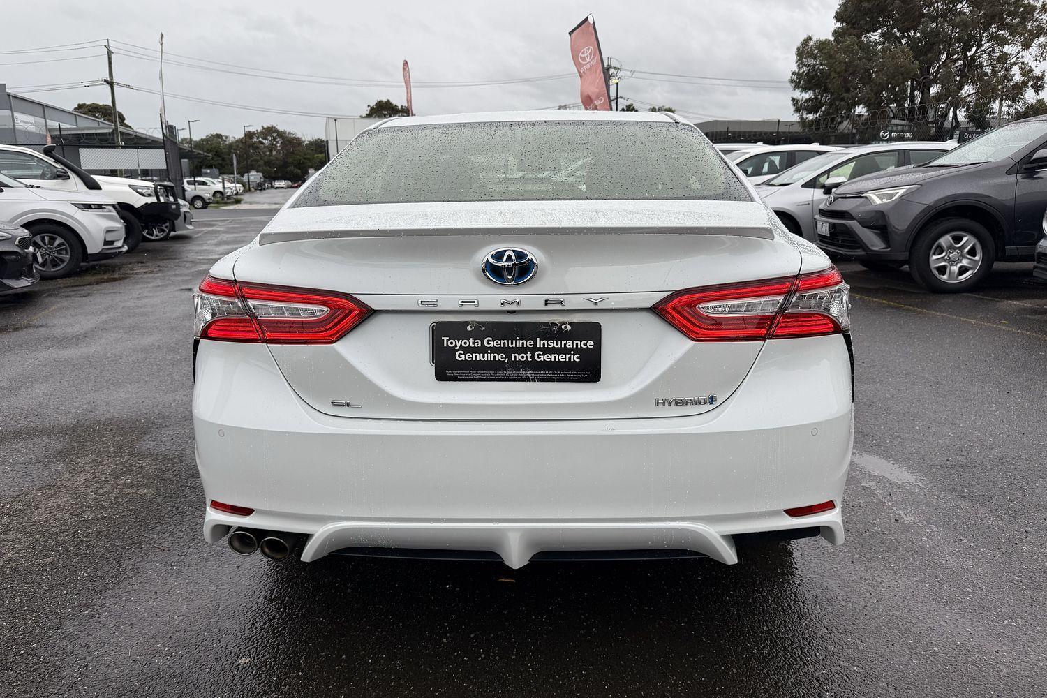 2020 Toyota Camry SL in White