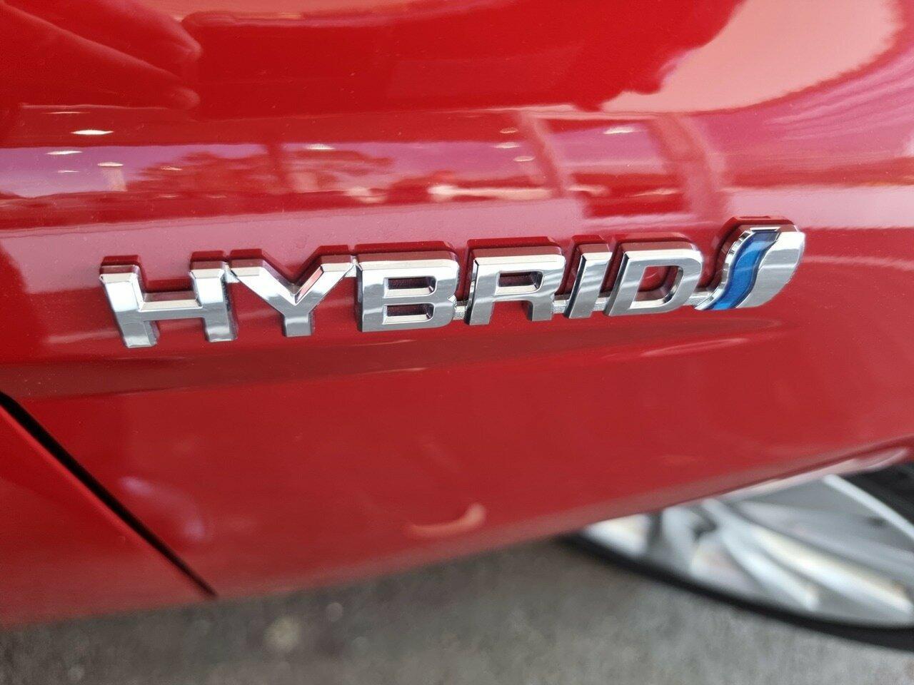 2020 Toyota Camry Ascent Sport in Red