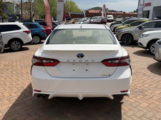 2021 Toyota Camry Ascent Sport in White