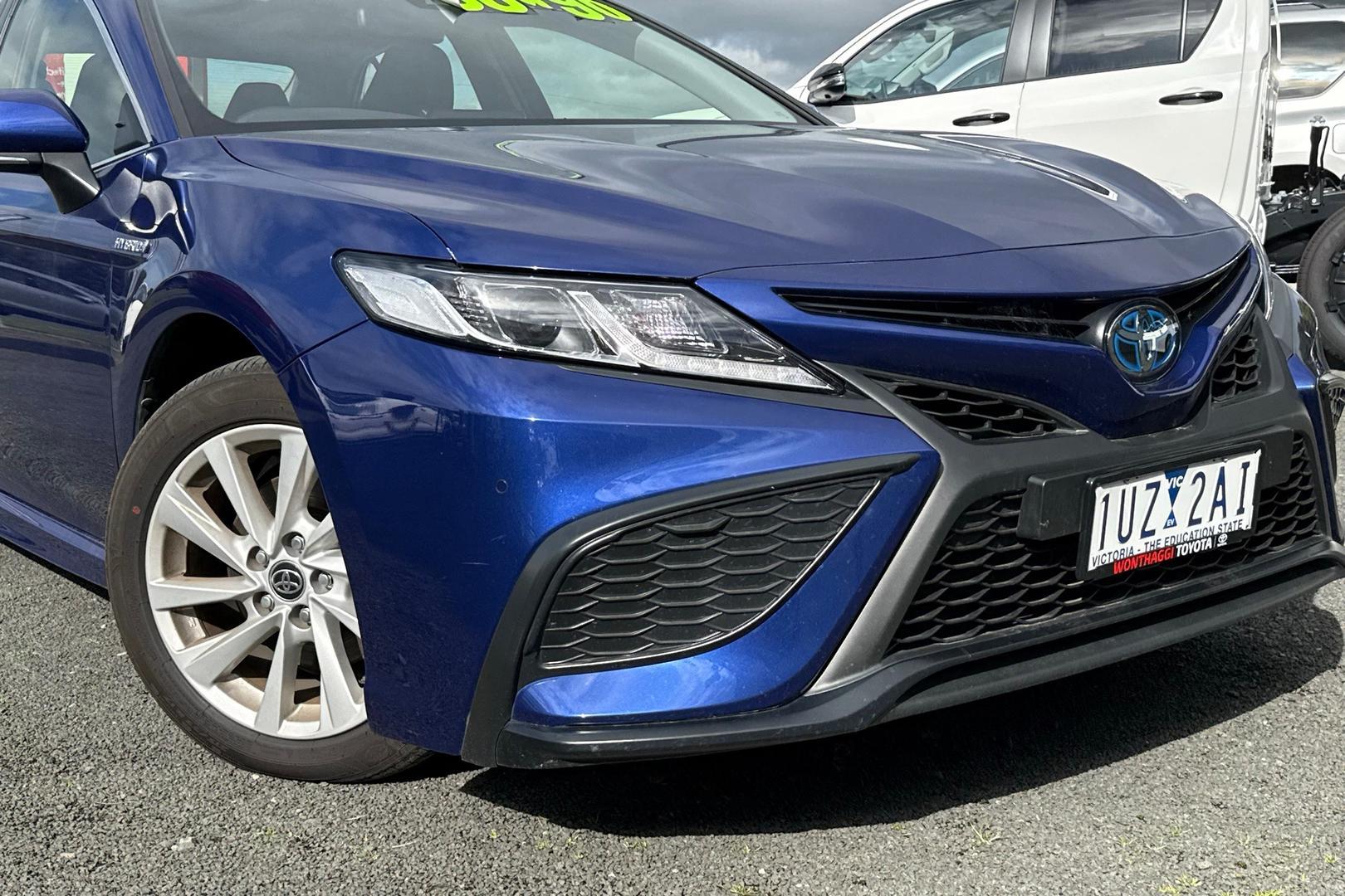 2021 Toyota Camry Ascent Sport in Blue