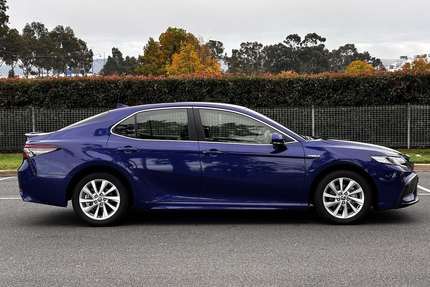 2022 Toyota Camry Ascent Sport in Blue
