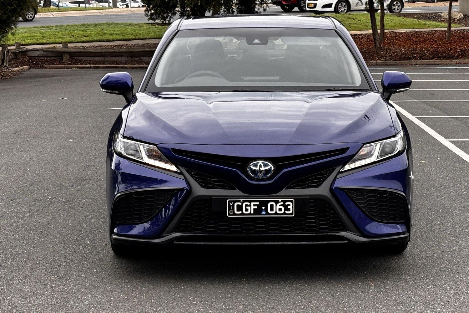 2022 Toyota Camry Ascent Sport in Blue