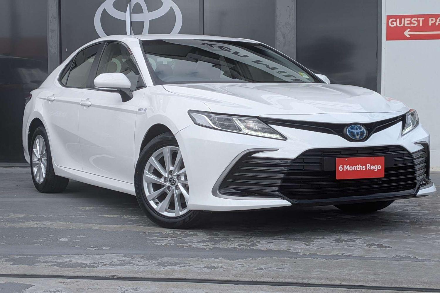 2024 Toyota Camry Ascent in White