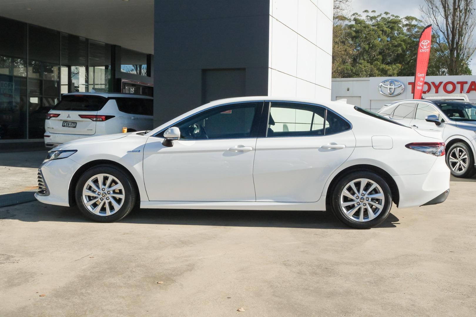 2024 Toyota Camry Ascent Sport in White