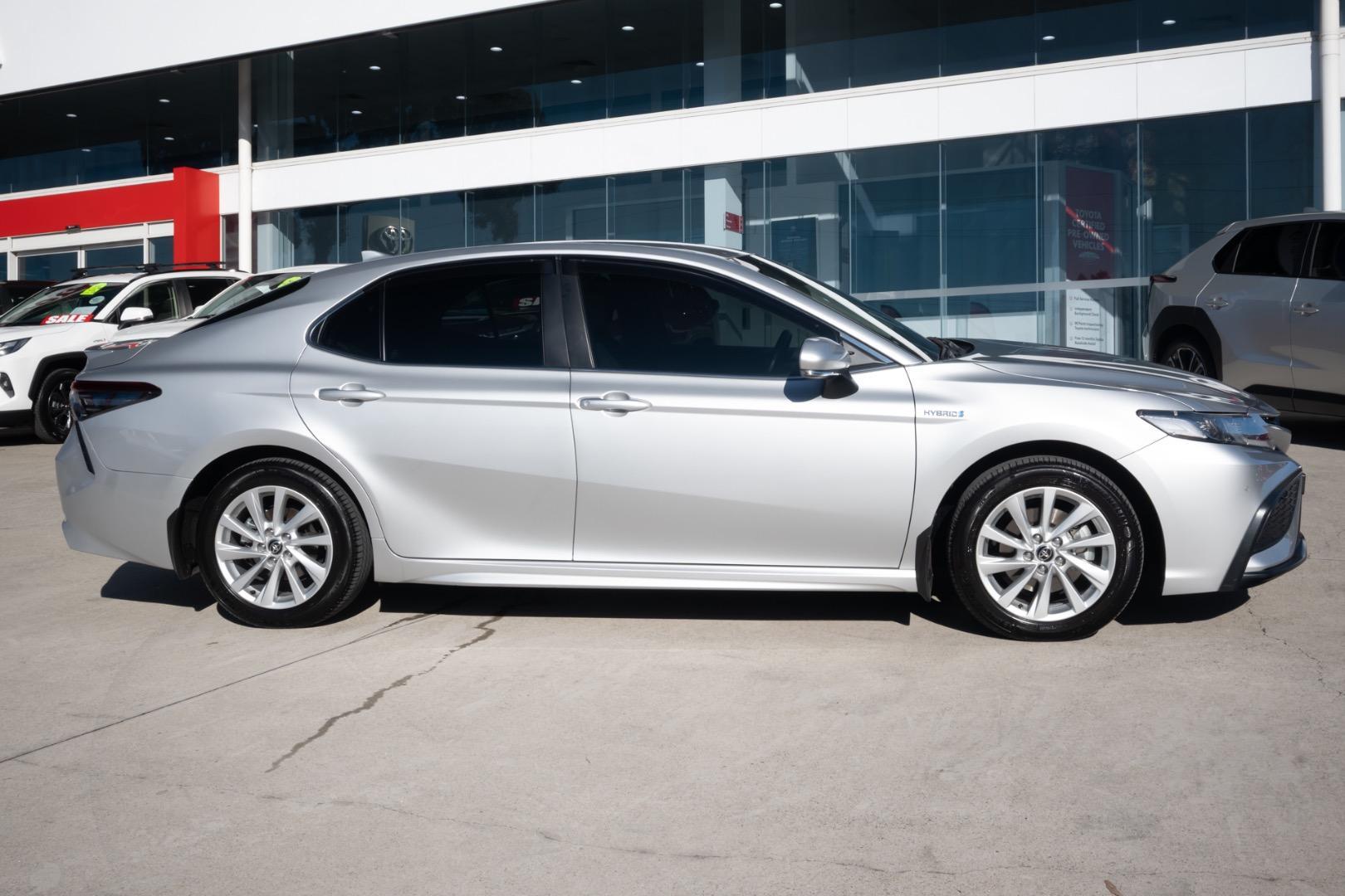 2021 Toyota Camry Ascent Sport in Silver