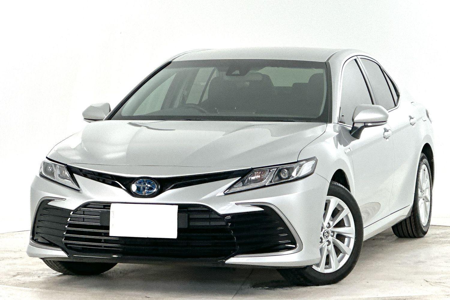 2023 Toyota Camry Ascent in Silver