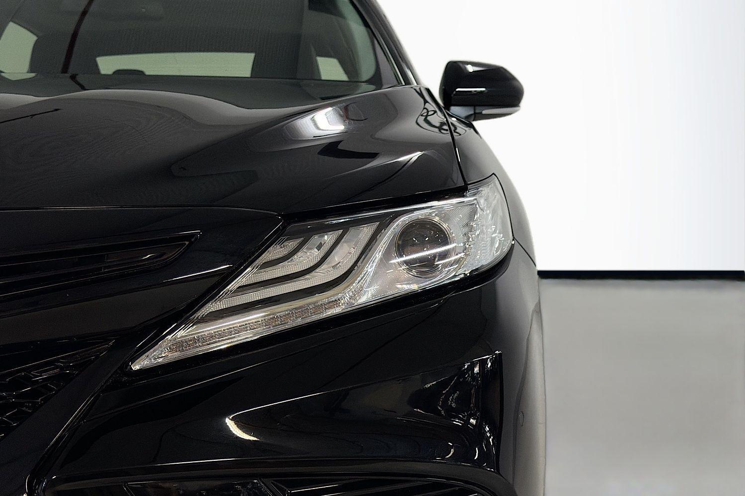 2020 Toyota Camry SL in Black