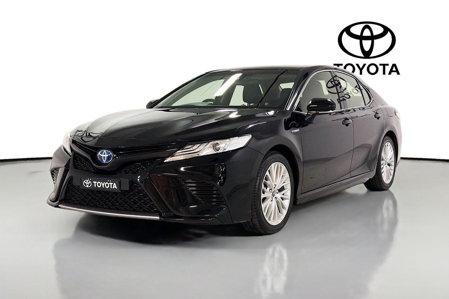 2020 Toyota Camry SL in Black