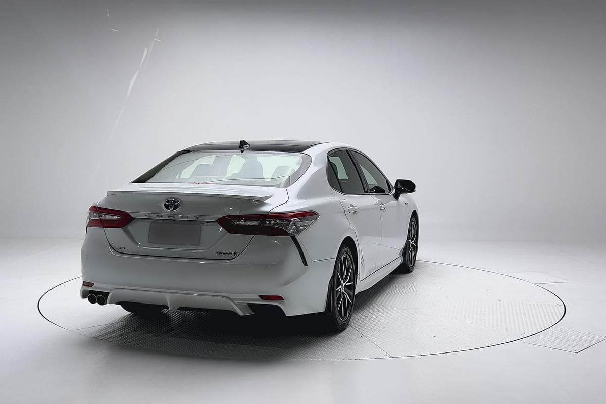 2022 Toyota Camry SL in White