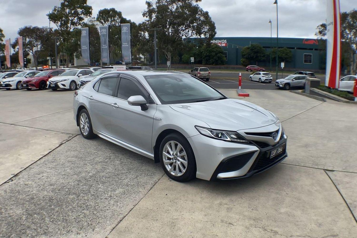 2022 Toyota Camry Ascent Sport in Silver