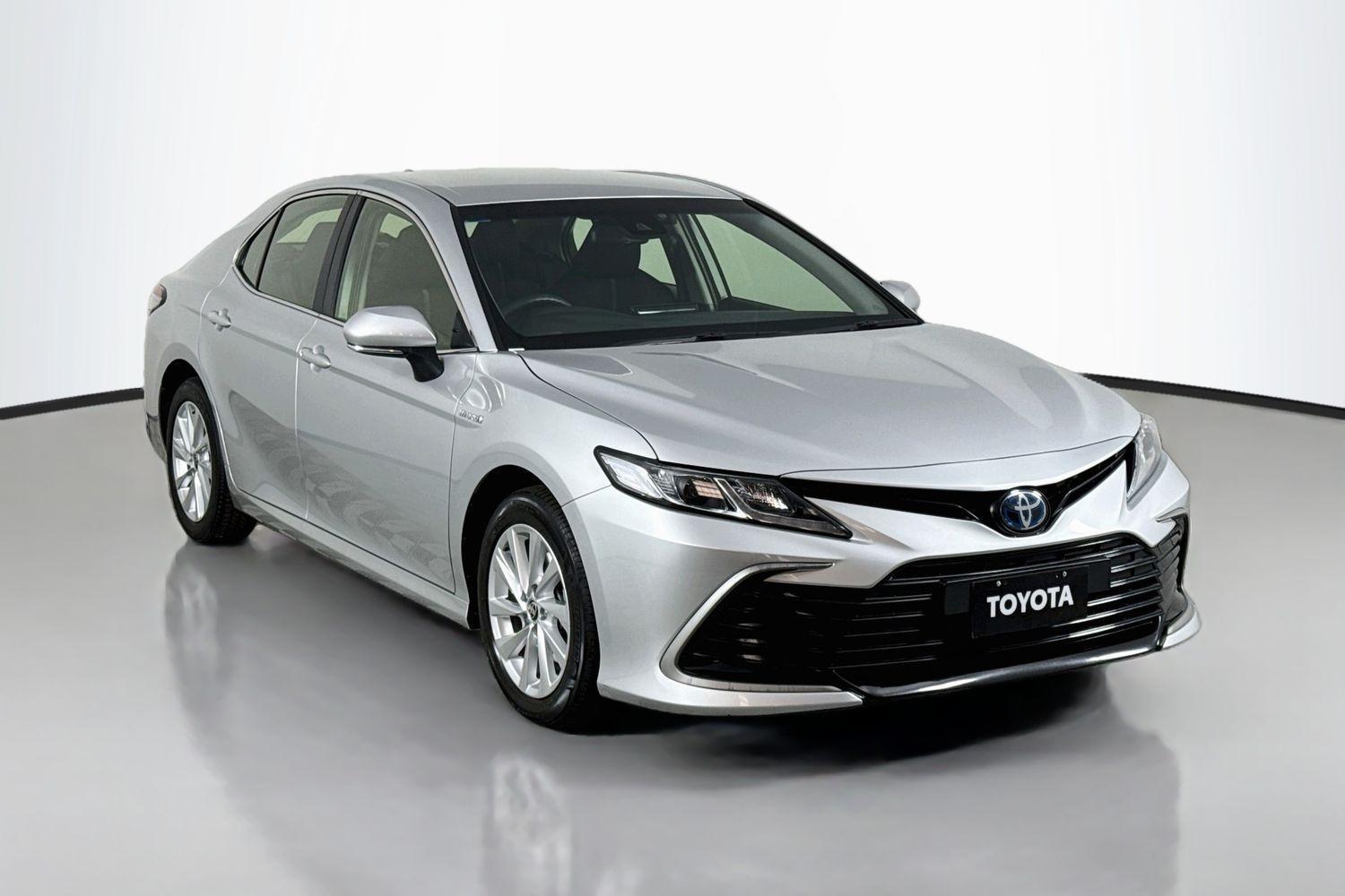 2023 Toyota Camry Ascent in Silver
