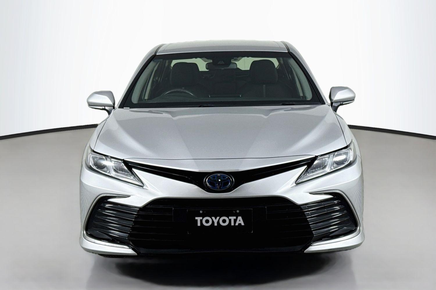 2023 Toyota Camry Ascent in Silver