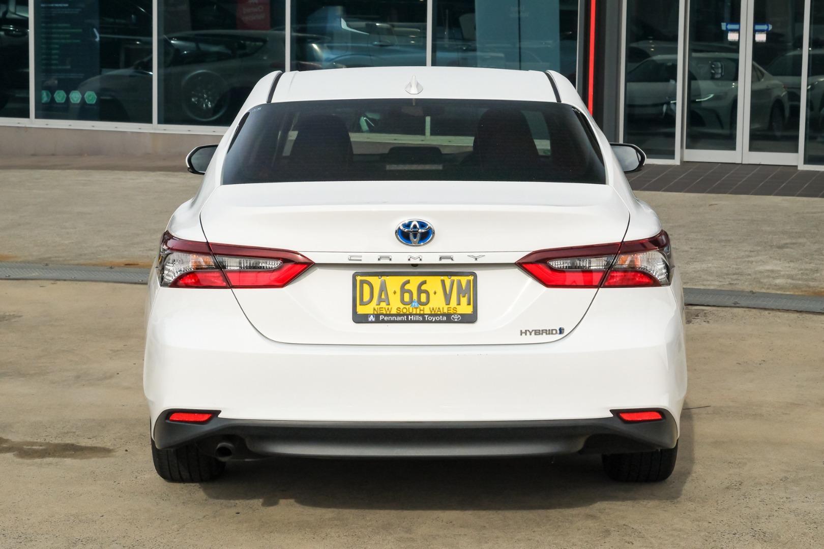 2021 Toyota Camry Ascent Sport in White