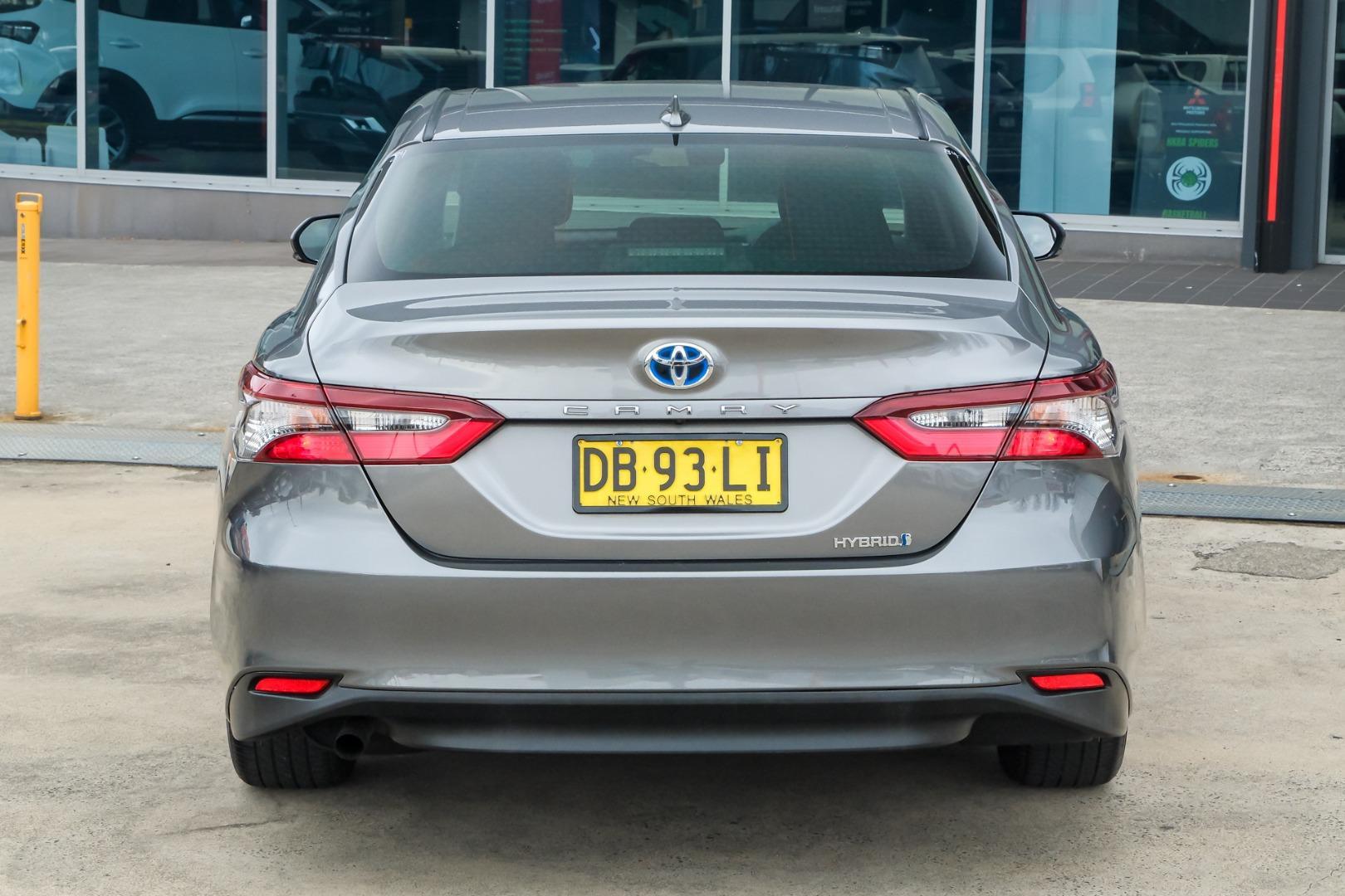 2021 Toyota Camry Ascent in Silver
