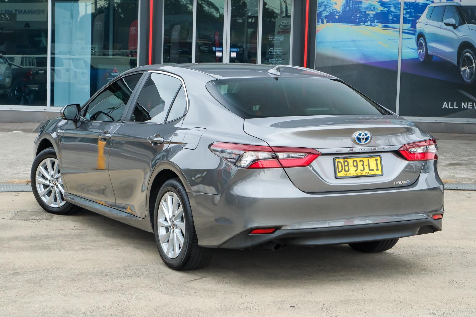 2021 Toyota Camry Ascent in Silver