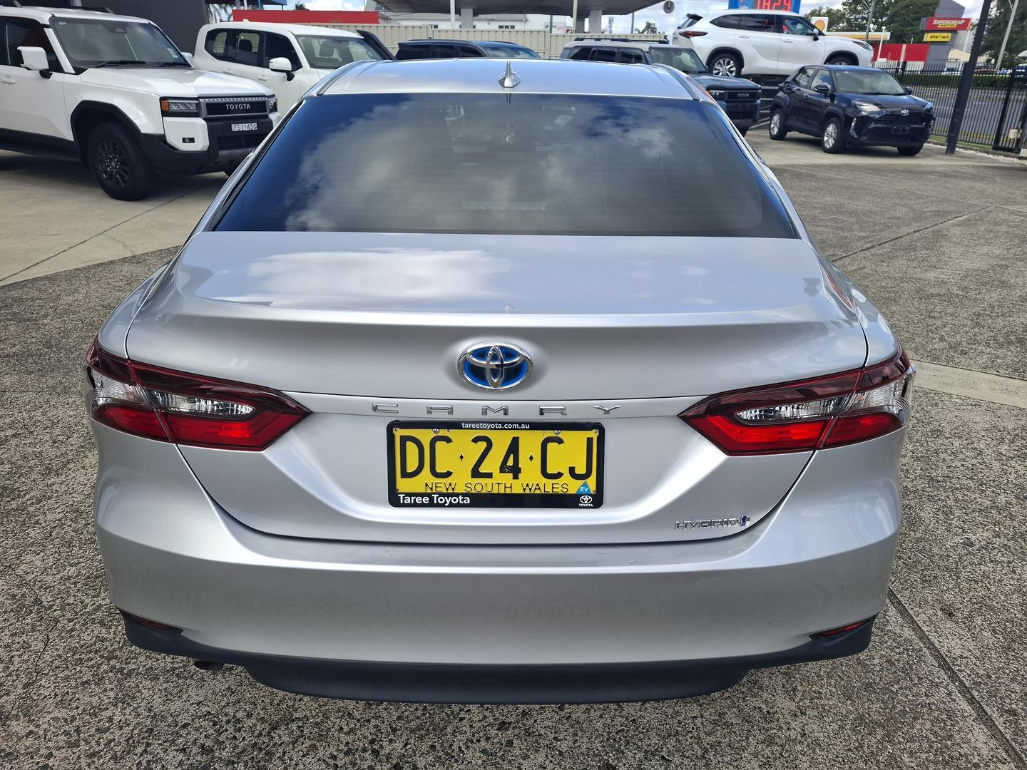 2021 Toyota Camry Ascent in Silver