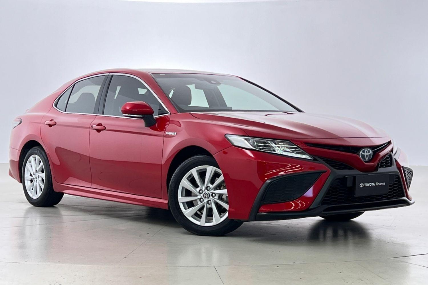 2022 Toyota Camry Ascent Sport in Red