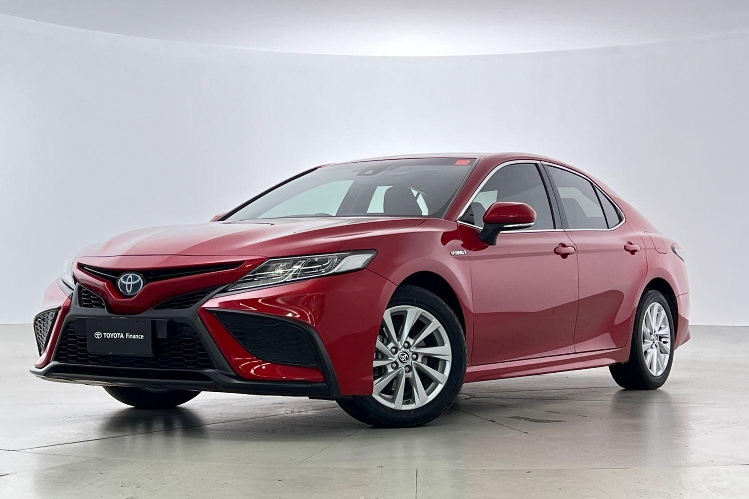 2022 Toyota Camry Ascent Sport in Red