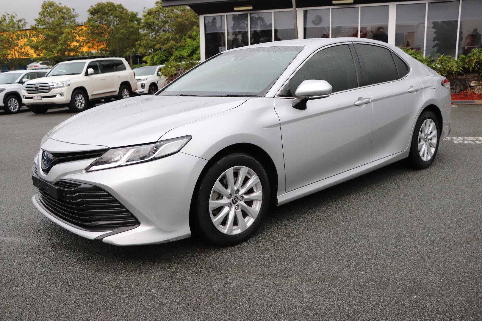 2020 Toyota Camry Ascent in Silver