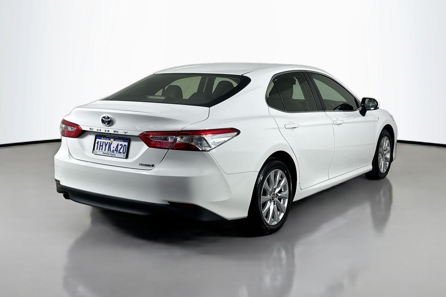 2020 Toyota Camry Ascent in White