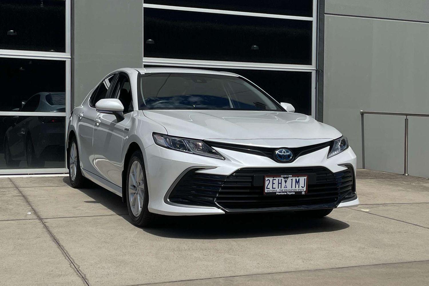 2021 Toyota Camry Ascent in White