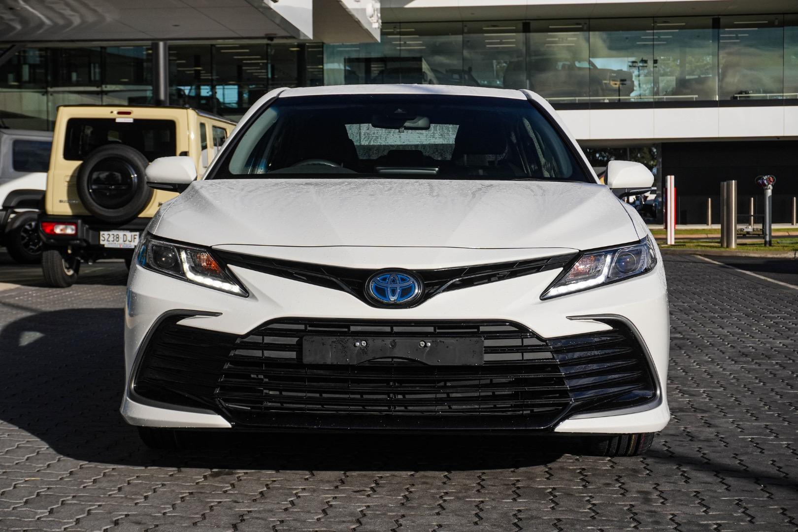 2022 Toyota Camry Ascent in White