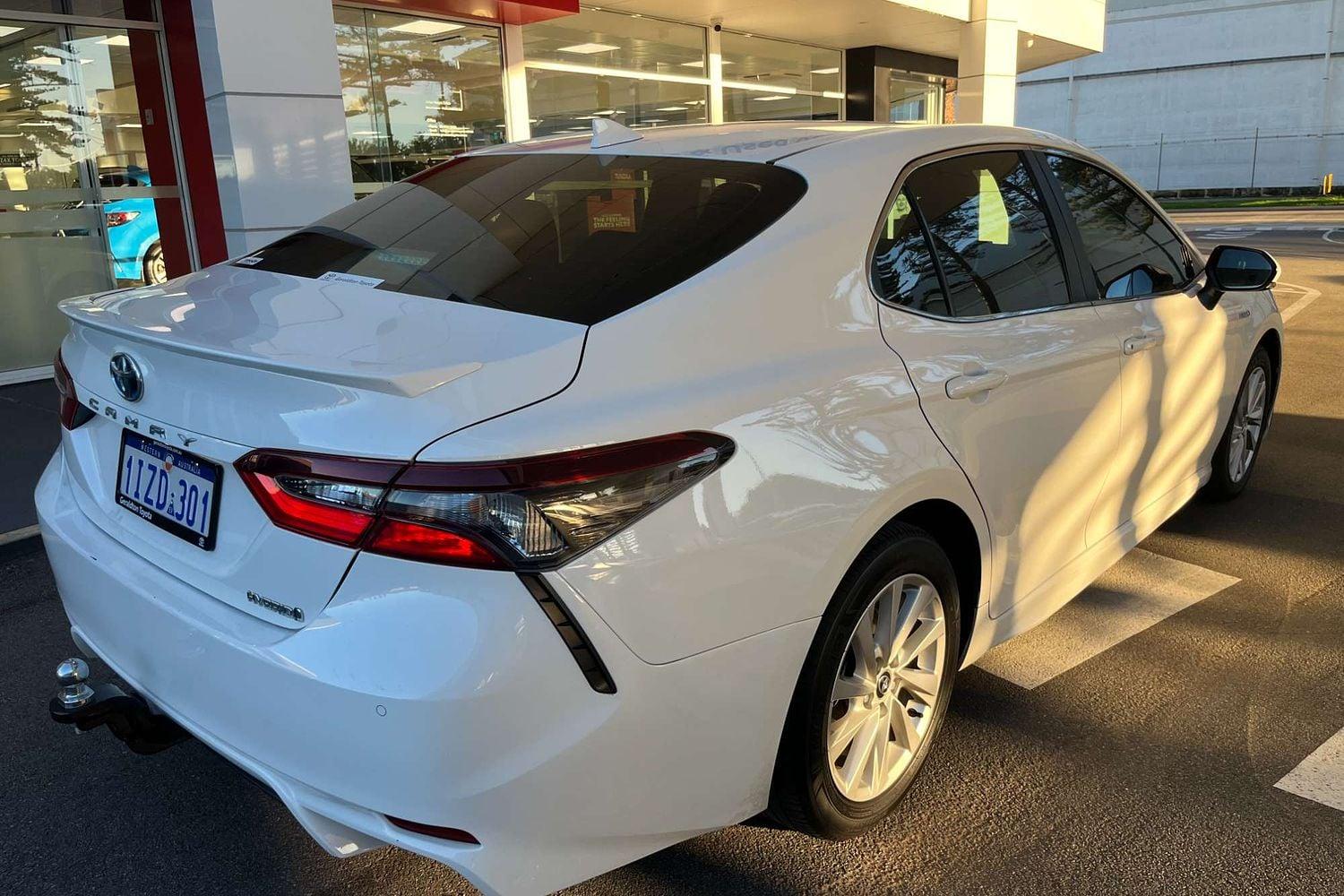 2022 Toyota Camry Ascent Sport in White