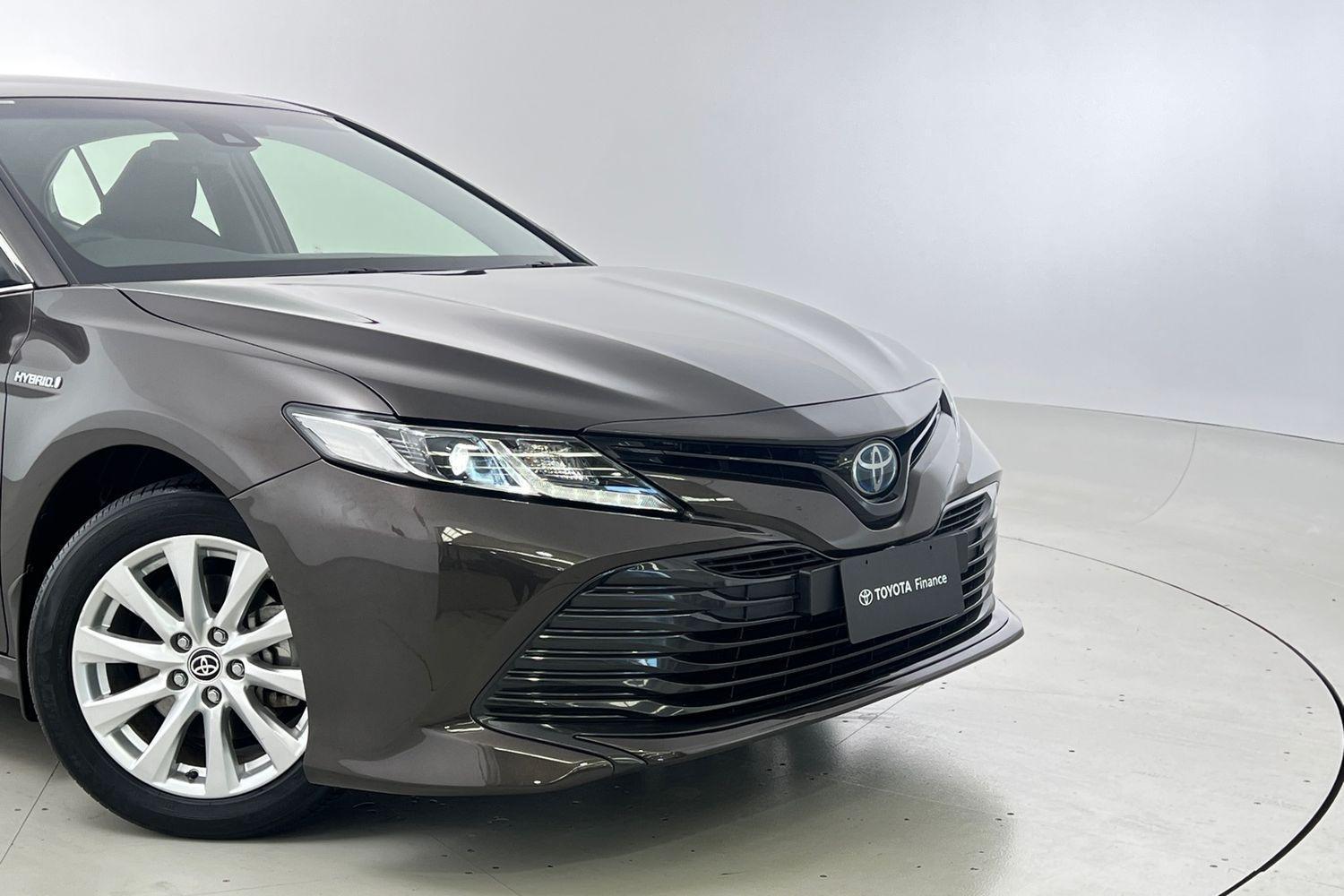 2021 Toyota Camry Ascent in Bronze