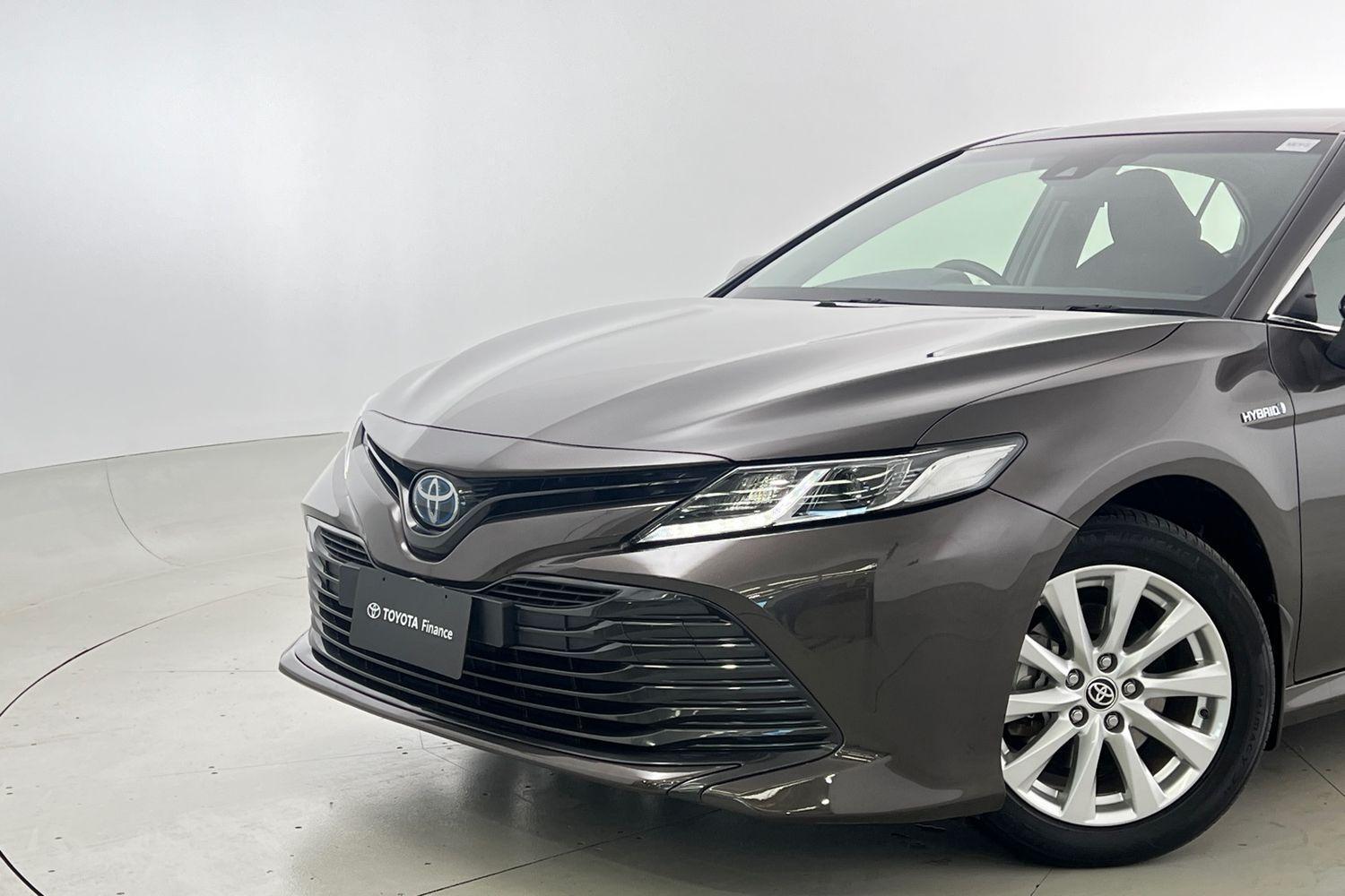 2021 Toyota Camry Ascent in Bronze