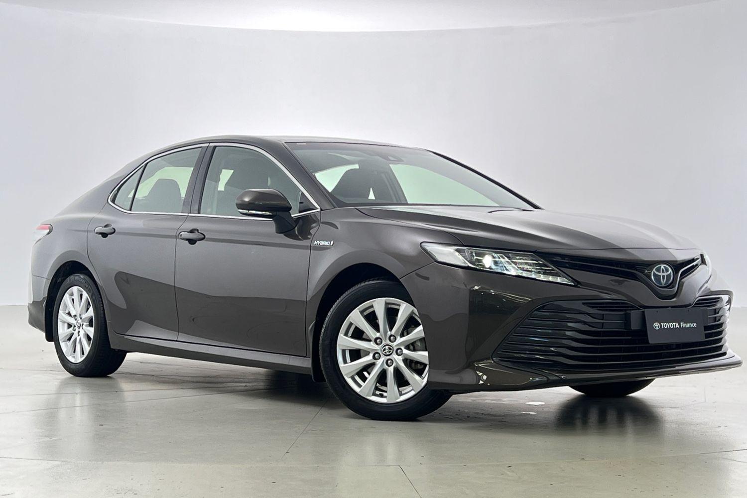 2021 Toyota Camry Ascent in Bronze