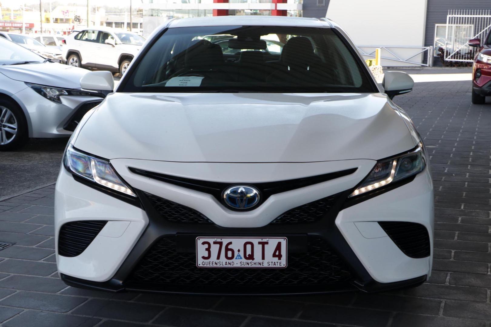 2021 Toyota Camry Ascent Sport in White
