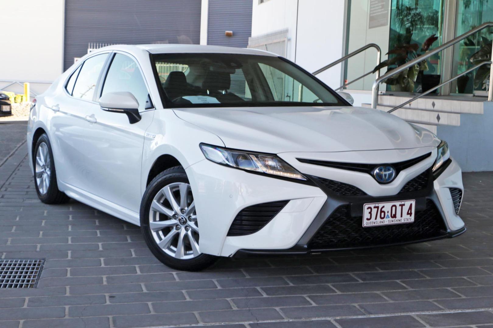 2021 Toyota Camry Ascent Sport in White