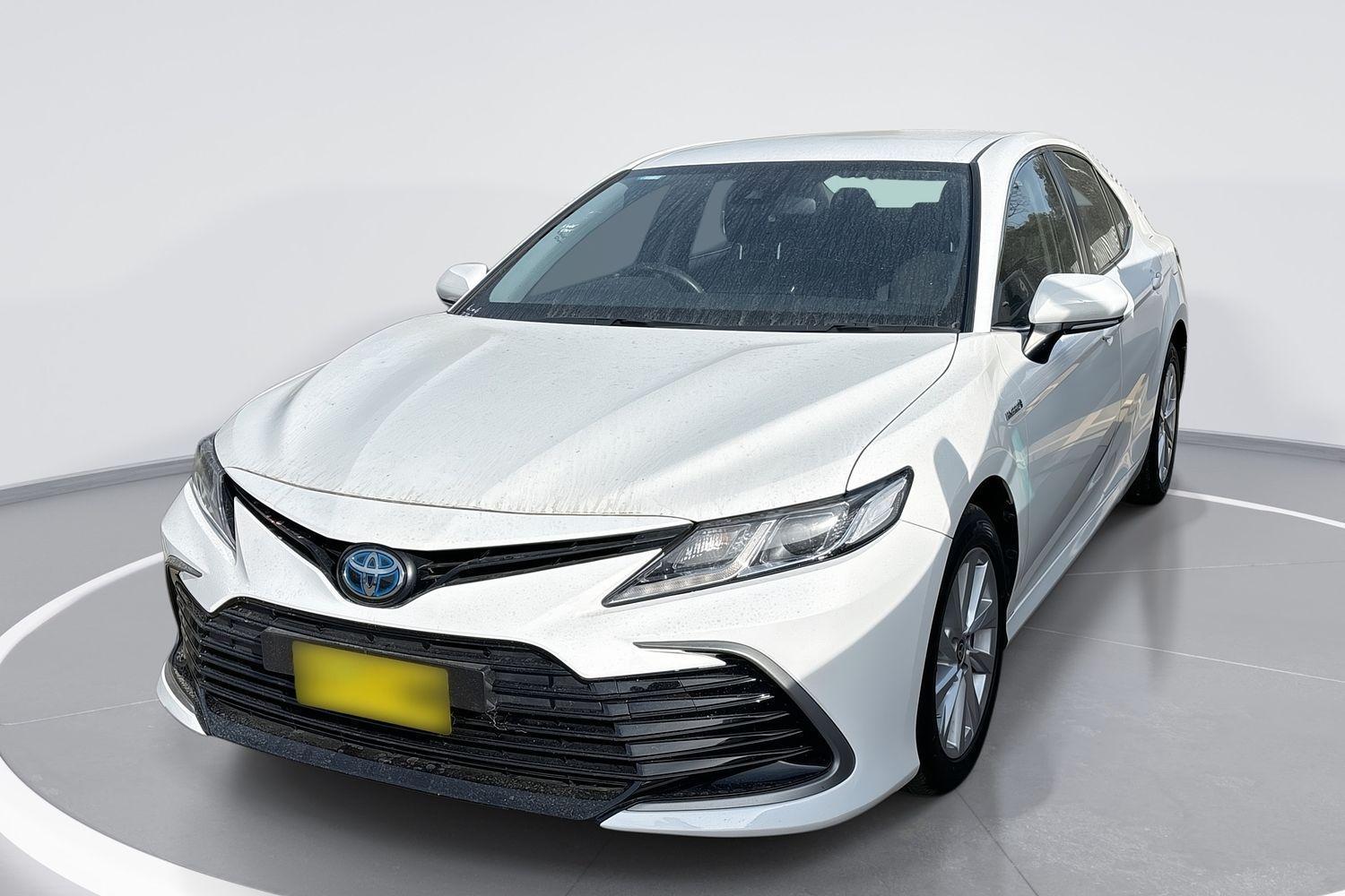 2021 Toyota Camry Ascent in White