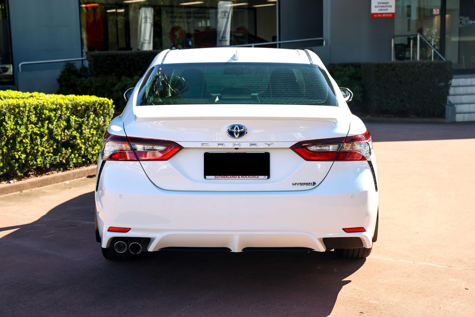2022 Toyota Camry Ascent Sport in White